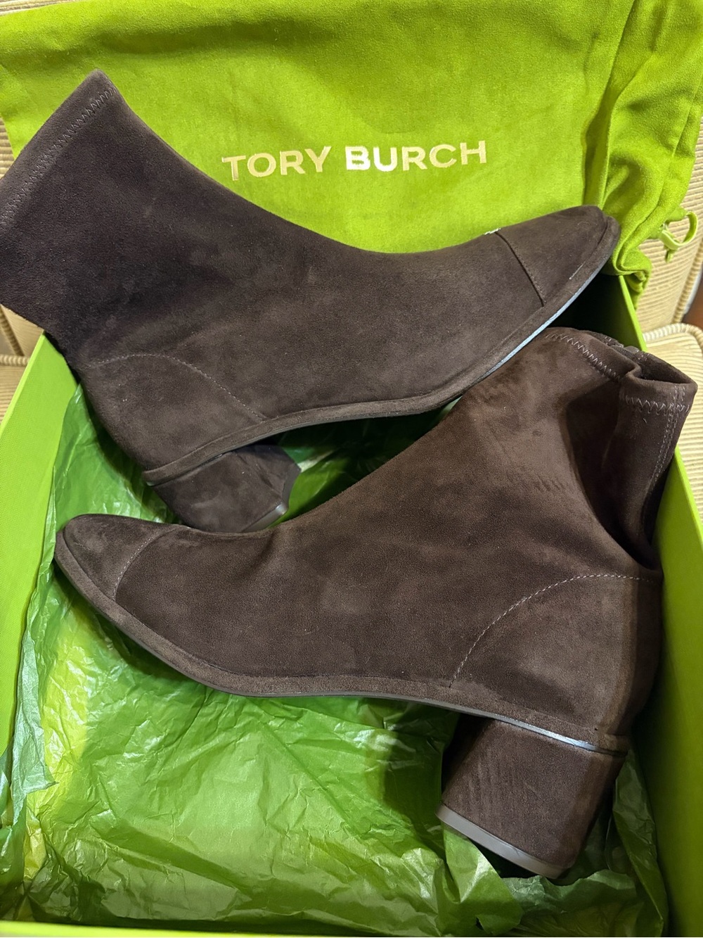 Tory Burch Women’s Suede Cap-Toe Block Heel Ankle Boot in Dark Cocoa - Size 8.5 - Picture 3 of 17